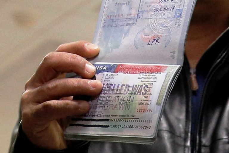 Especialista explica quais são os critérios para obter o visto americano