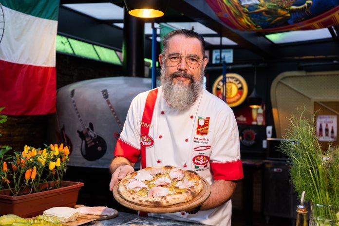 Pizza de Carambola é novidade da Coleção de Verão do Chef Gino Contin