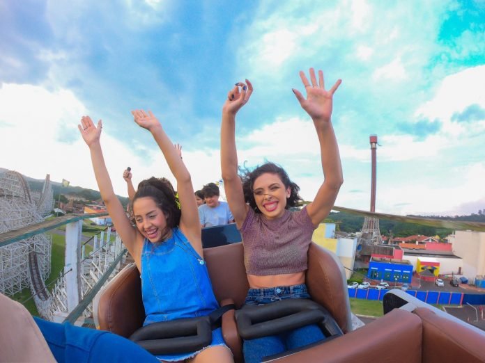 Em março, mês da mulher, Hopi Hari oferece gratuidade a mulheres