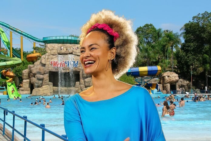 Luciana Mello leva seu novo projeto ao Wet’n Wild durante as SuperFérias 2025