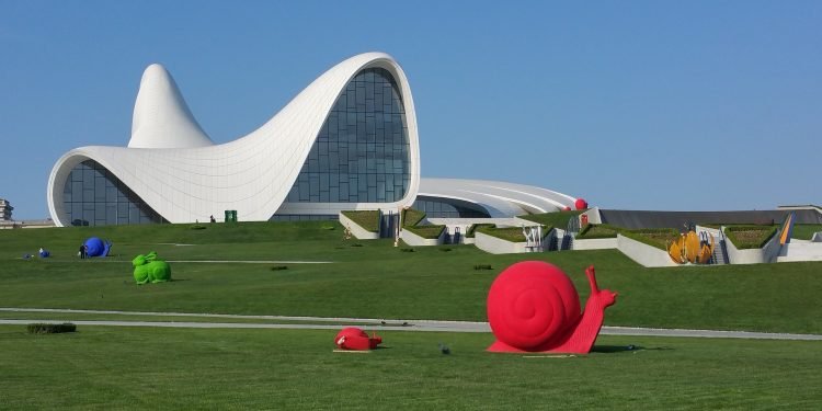 Centro Cultural Heydar Aliyev em Baku - Divulgação