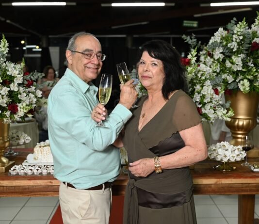 Márcia e Moacyr Campos celebram 50 anos de união (arquivo pessoal)