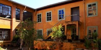 Imagens barrocas e cânticos sacros marcam os 416 anos de Itu (SP)