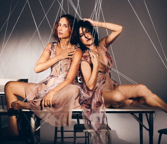 Camila Pitanga e Bete Coelho apresentam ‘Lia Lia’ no SESI Itapetininga - Foto: Luiza Ananias / Teatrofilme
