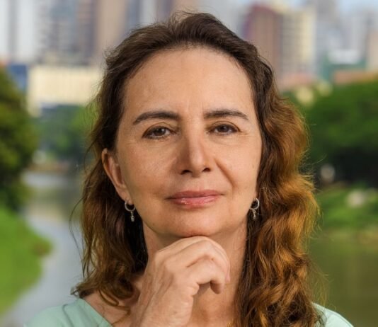 Lúcia Helena Galvão realiza palestra solidária em Sorocaba em apoio a hospital infantil - Ilustração